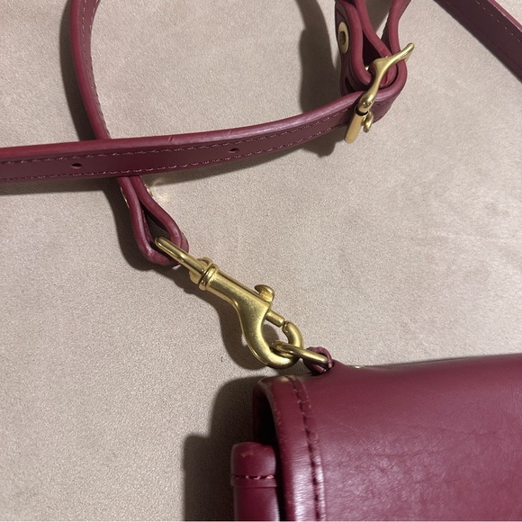 J.W. Hulme Burgundy Leather Crossbody Bag Brass Turn Lock - Picture 5 of 6